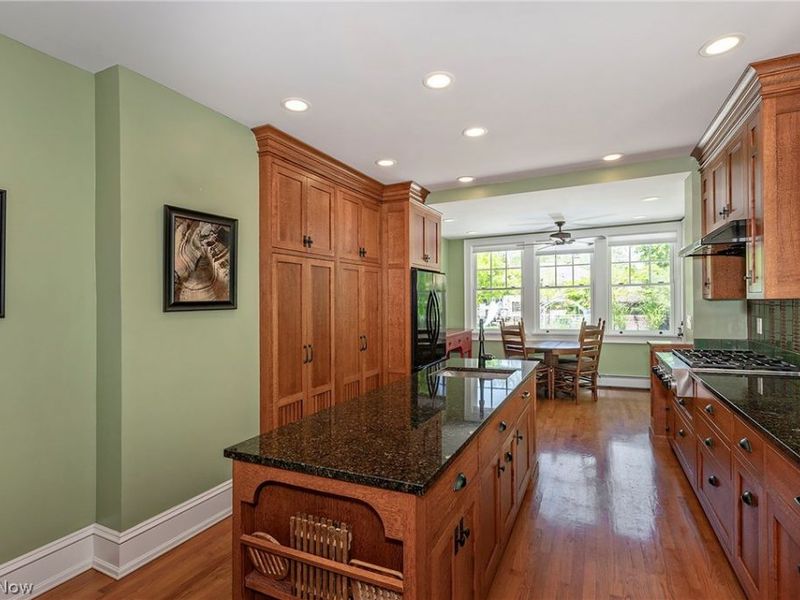 2750 Leighton Road, Shaker Heights, OH 44120 Photo 20