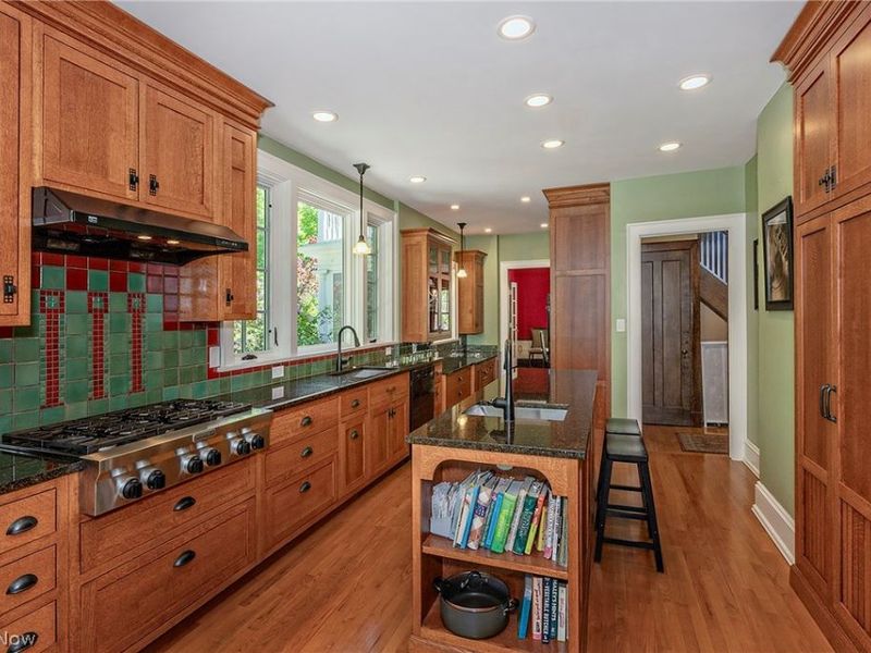 2750 Leighton Road, Shaker Heights, OH 44120 Photo 24