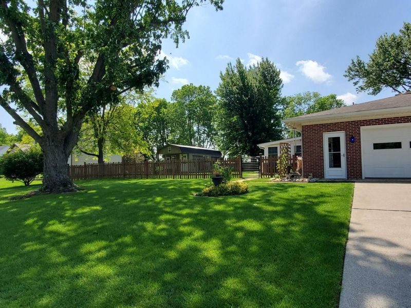 214 Orange Street, Wapakoneta, OH 45895 Photo 10