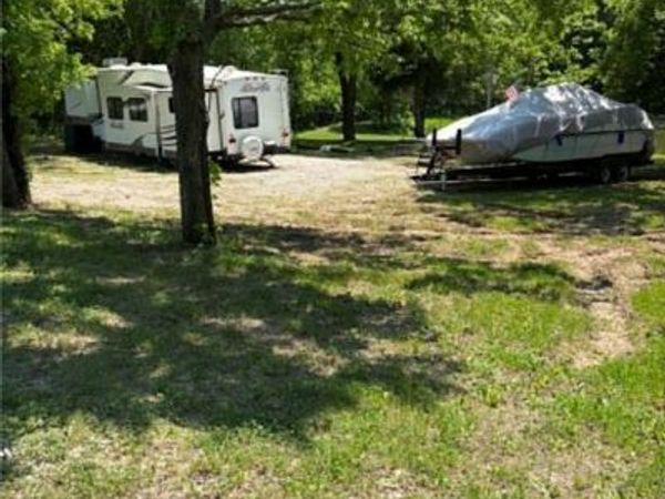 54 Bear Drive, Mound City, KS 66056