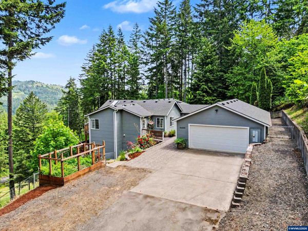 24258 Columbine Dr, Philomath, OR 97370
