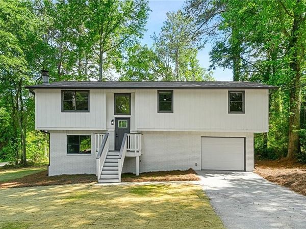 125 Woodbine Drive, Carrollton, GA 30117