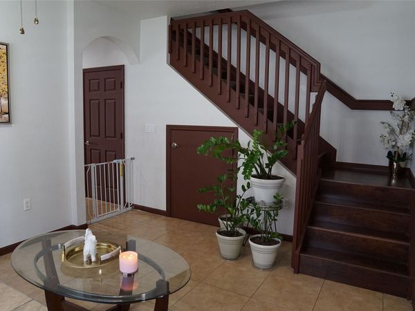 3024 NW 30th Way, Oakland Park, FL 33311