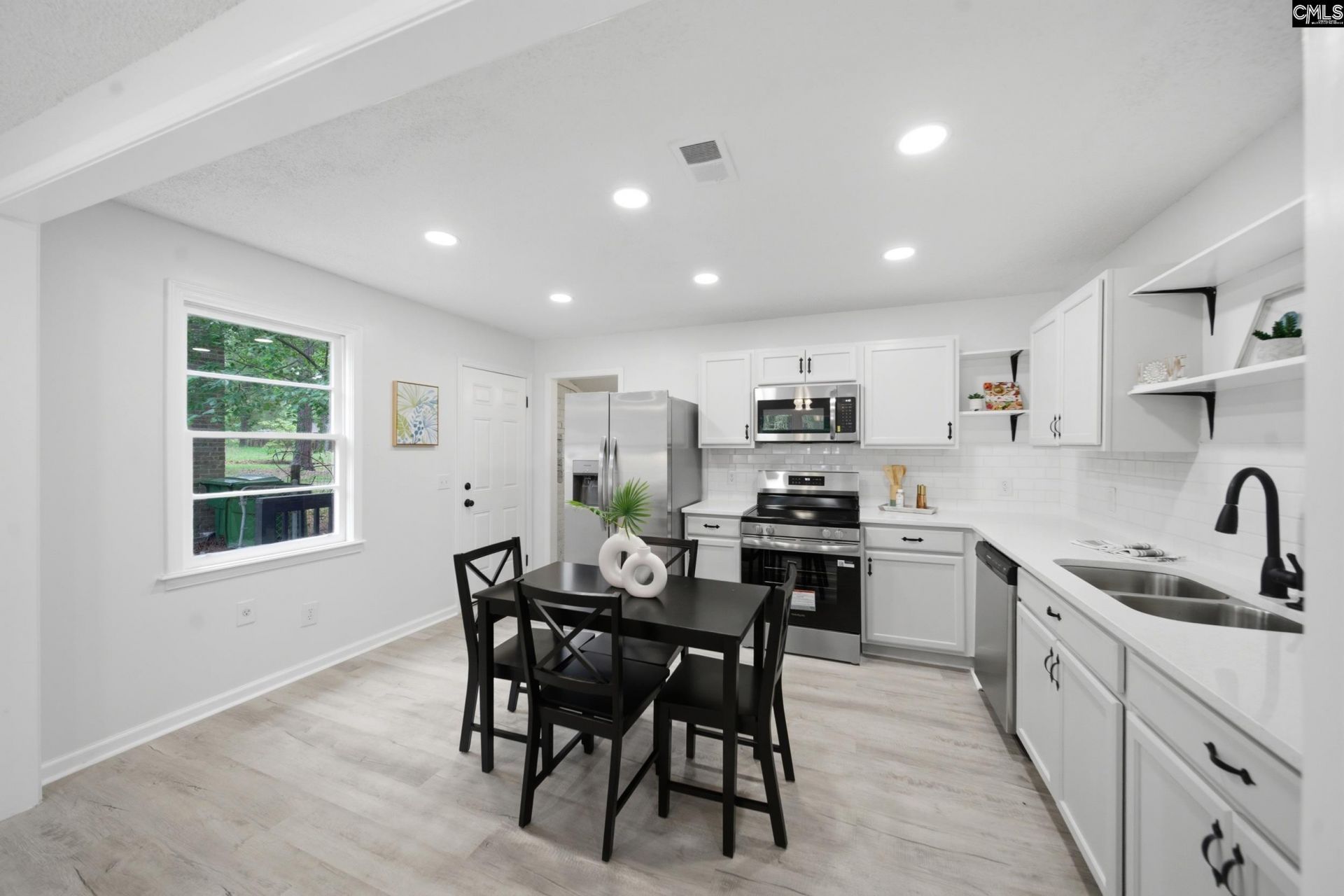 137 Westbridge Road  Photo 18