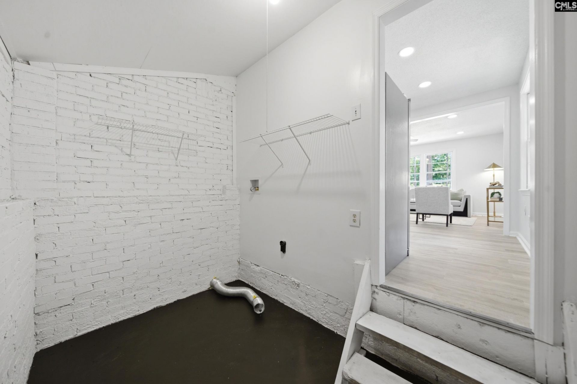 137 Westbridge Road  Photo 7