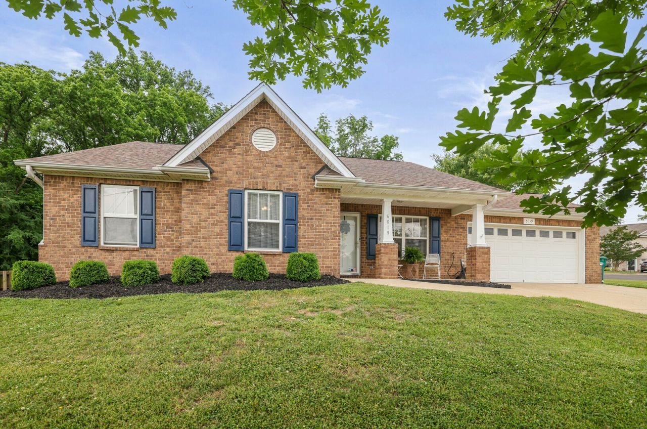 6019 Chickadee Cir, Spring Hill, TN 37174 Main Photo