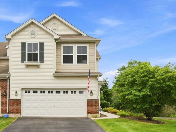 1493 Yosemite Circle, Crystal Lake, IL 60014