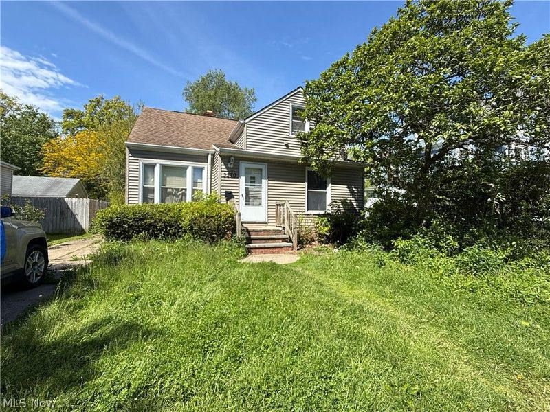 3370 W 128th Street, Cleveland, OH 44111 Photo 2