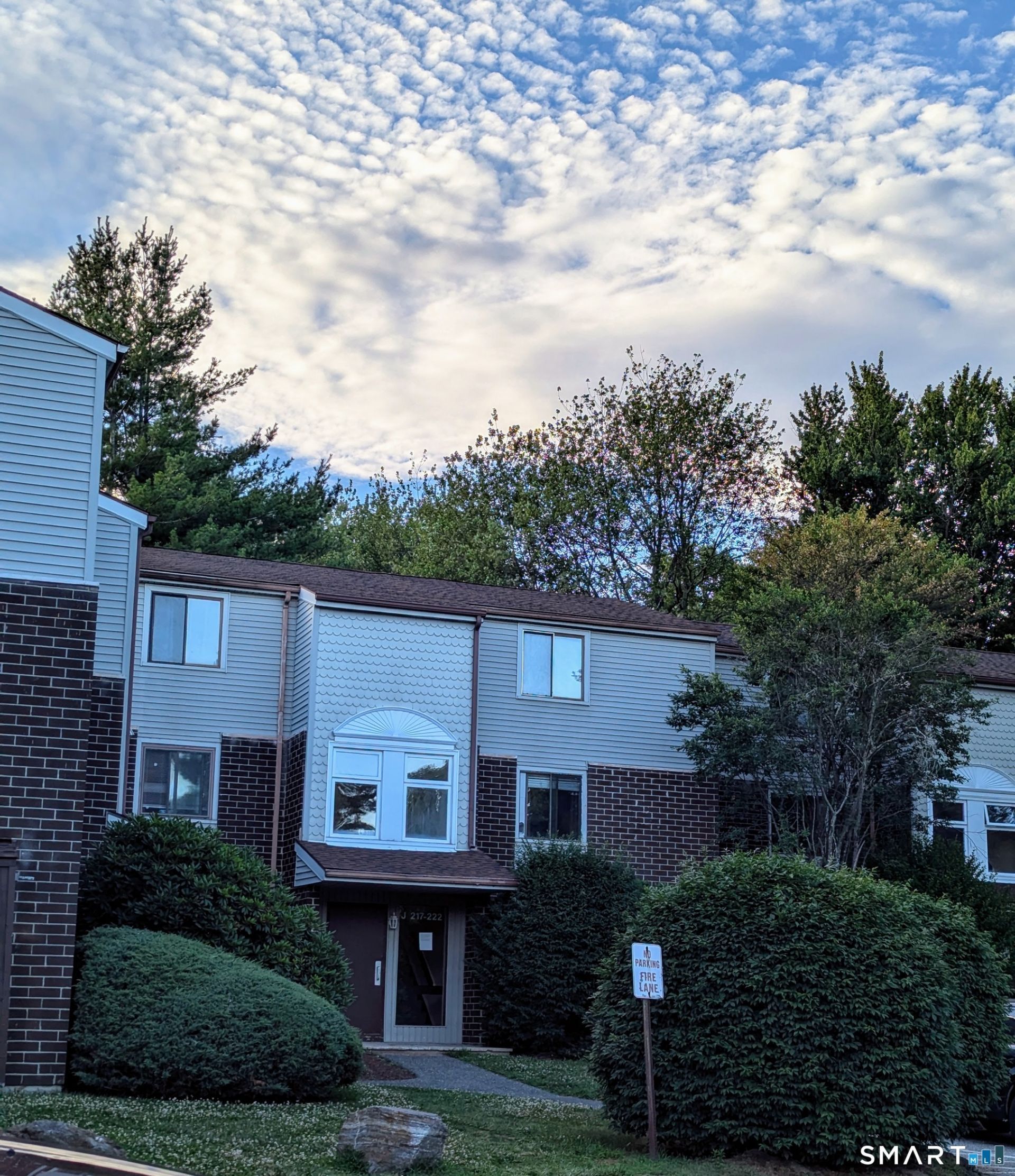 7 Padanaram, Unit J218, Danbury, CT 06811 Main Photo
