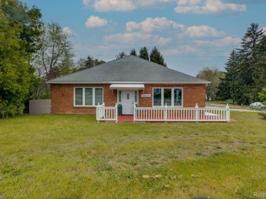 2400 N Lakeshore Road, Forestville Village, Mi 48419