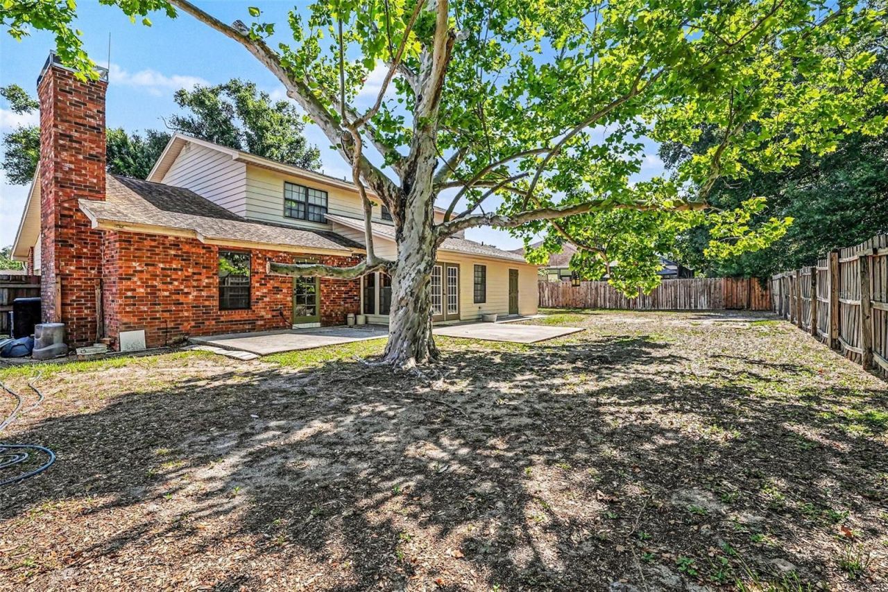 6612 Peachtree Drive, Tampa, FL 33617 Photo
