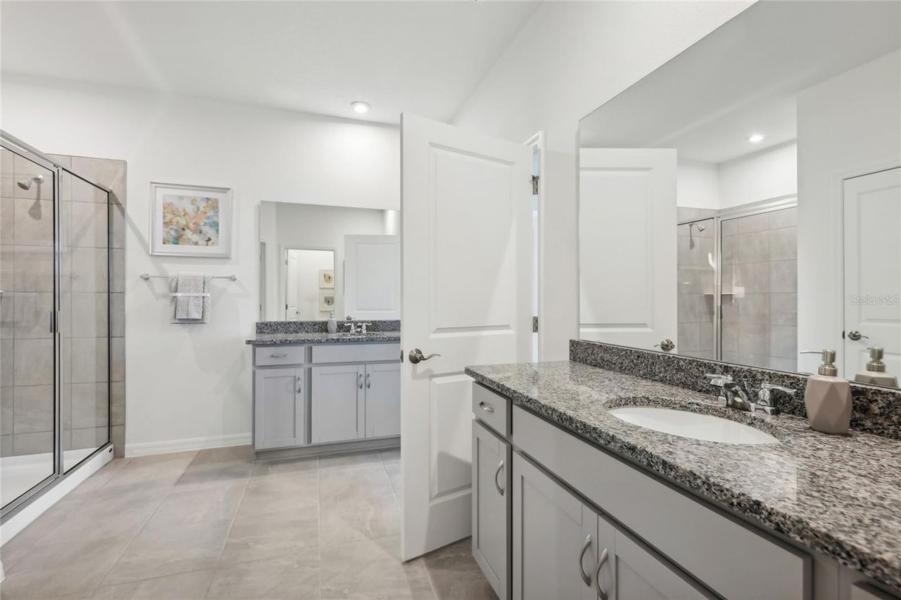 12879 Trovita Drive , Grand Island, FL 32735 Photo