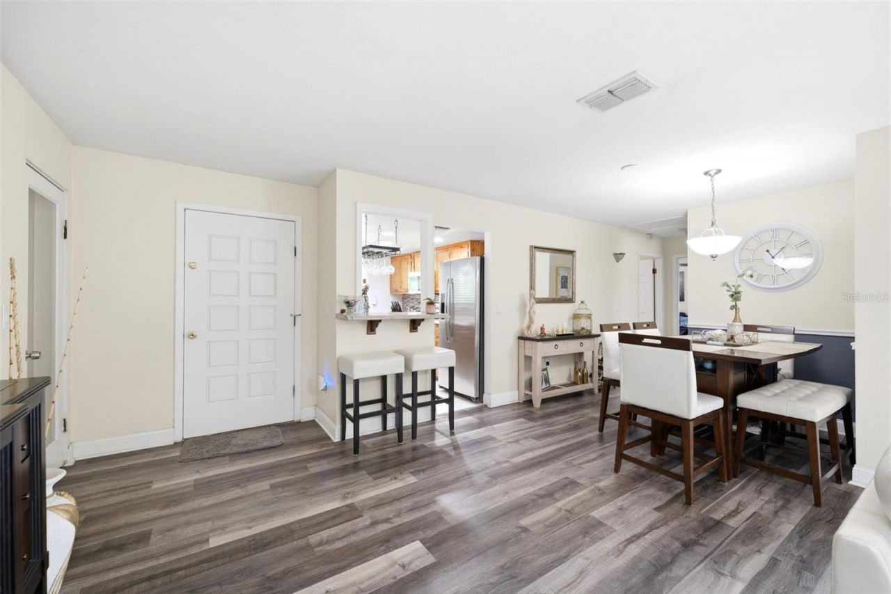 111 69th Avenue N, Saint Petersburg, FL 33702 Photo