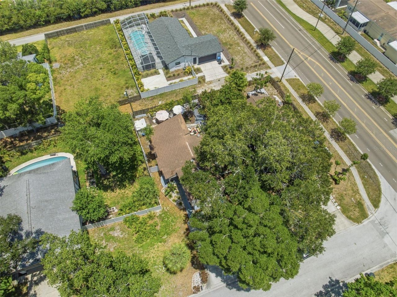 111 69th Avenue N, Saint Petersburg, FL 33702 Photo