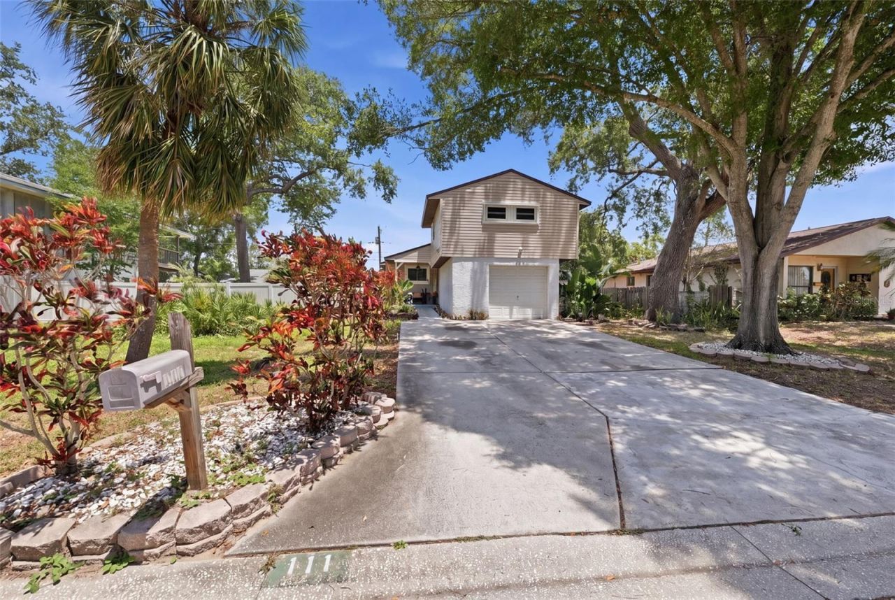 111 69th Avenue N, Saint Petersburg, FL 33702 Photo