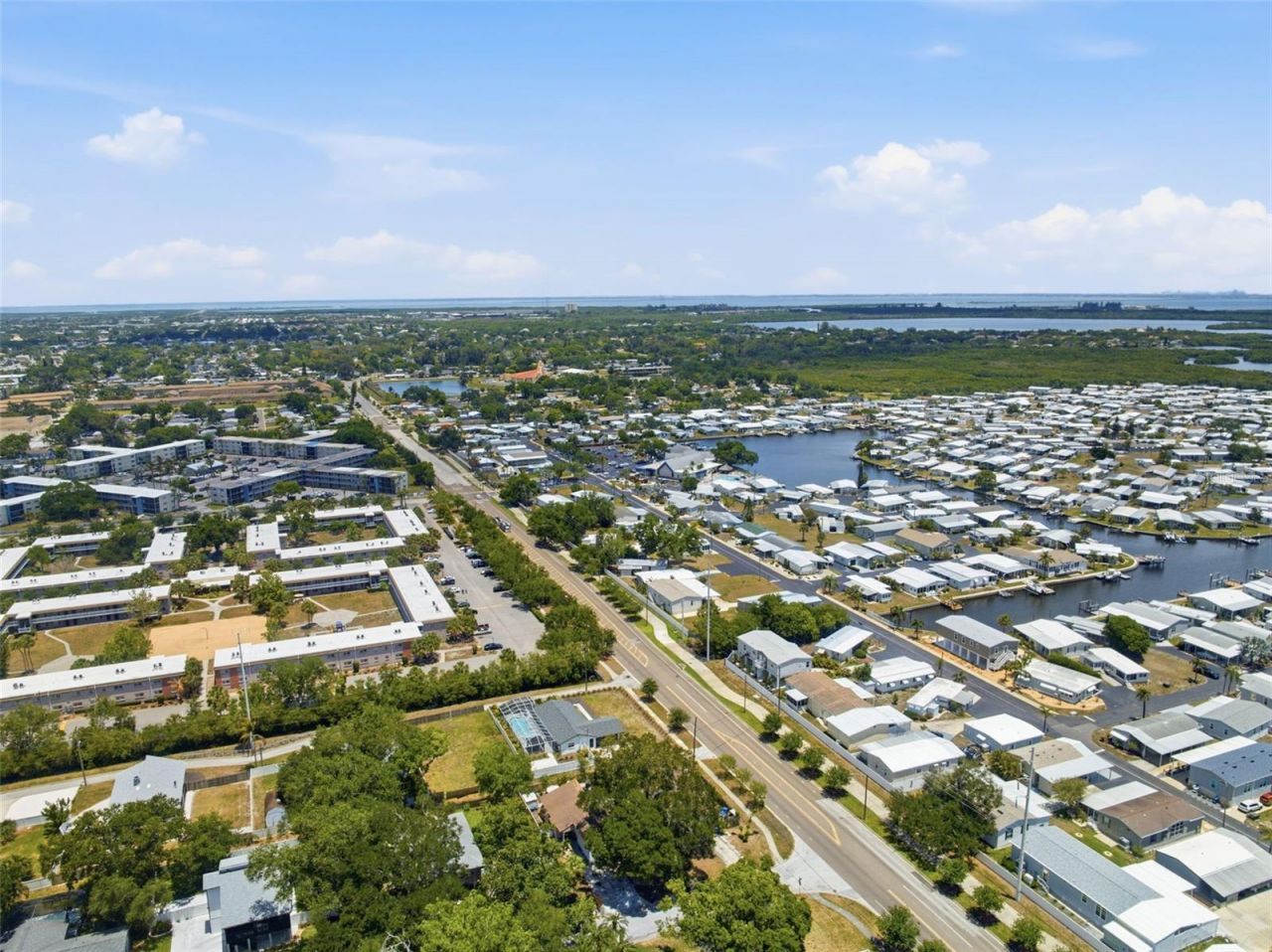 111 69th Avenue N, Saint Petersburg, FL 33702 Photo