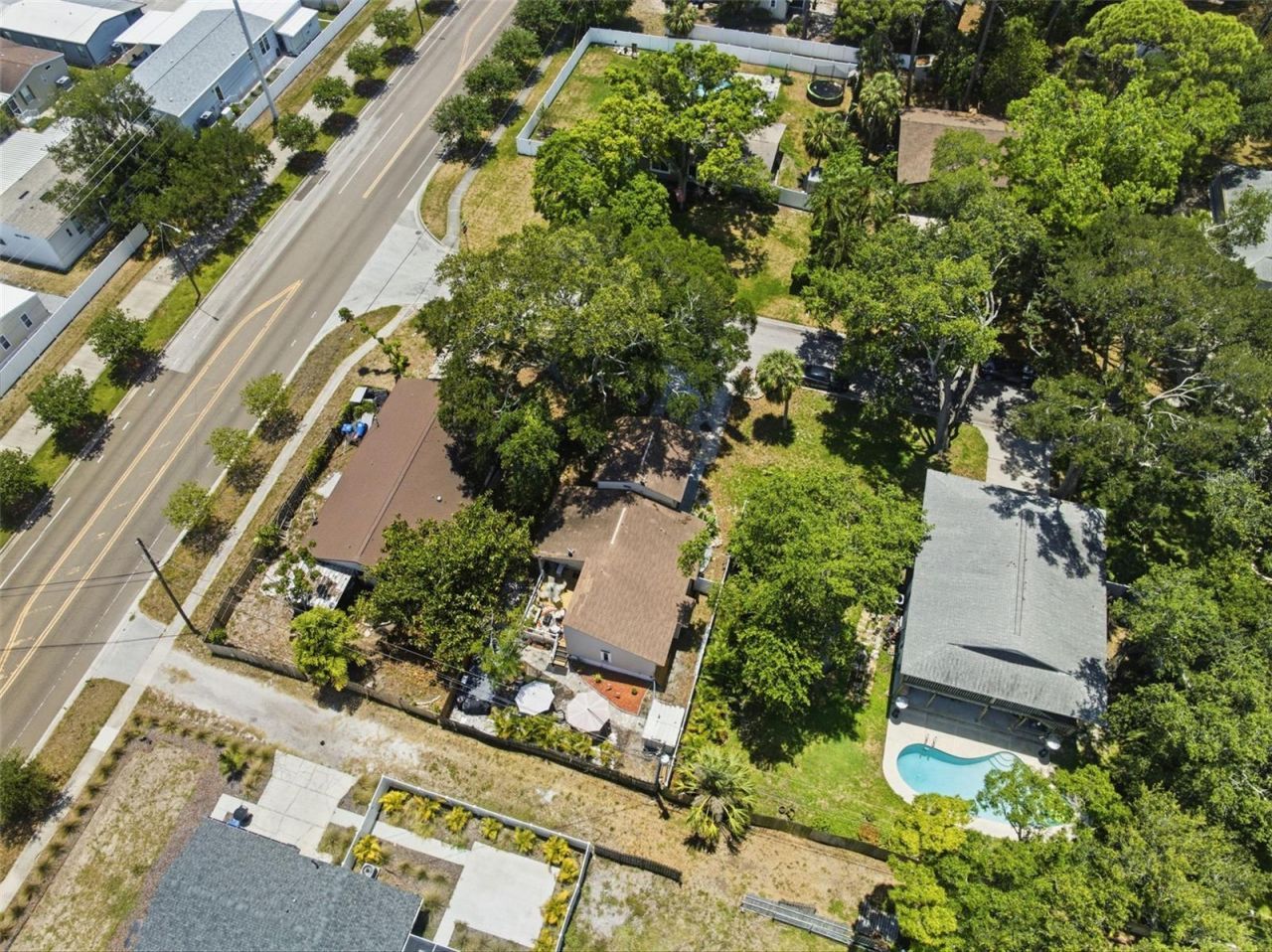 111 69th Avenue N, Saint Petersburg, FL 33702 Photo