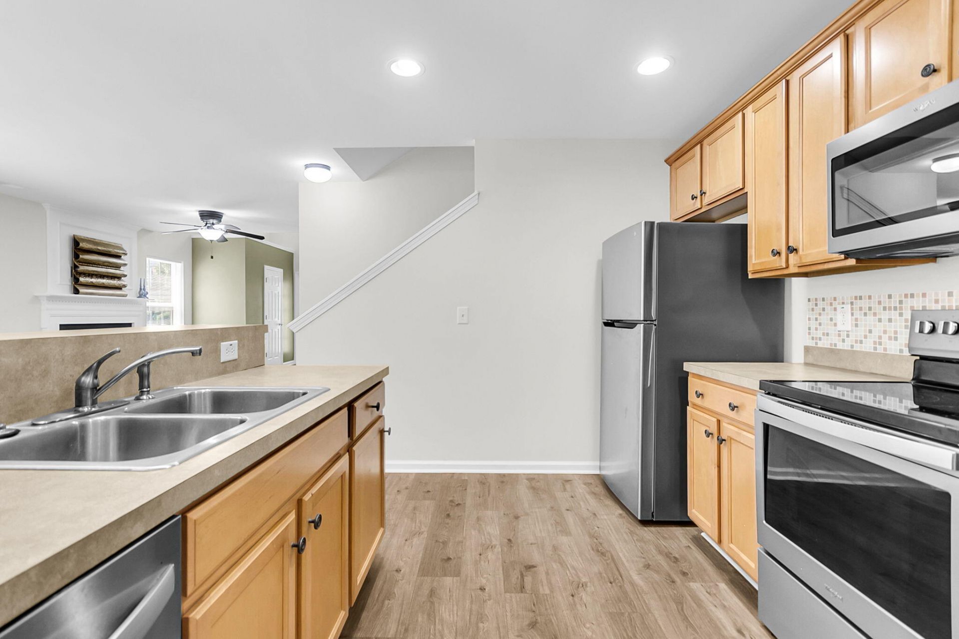 9126 Maple Grove Drive Photo 21