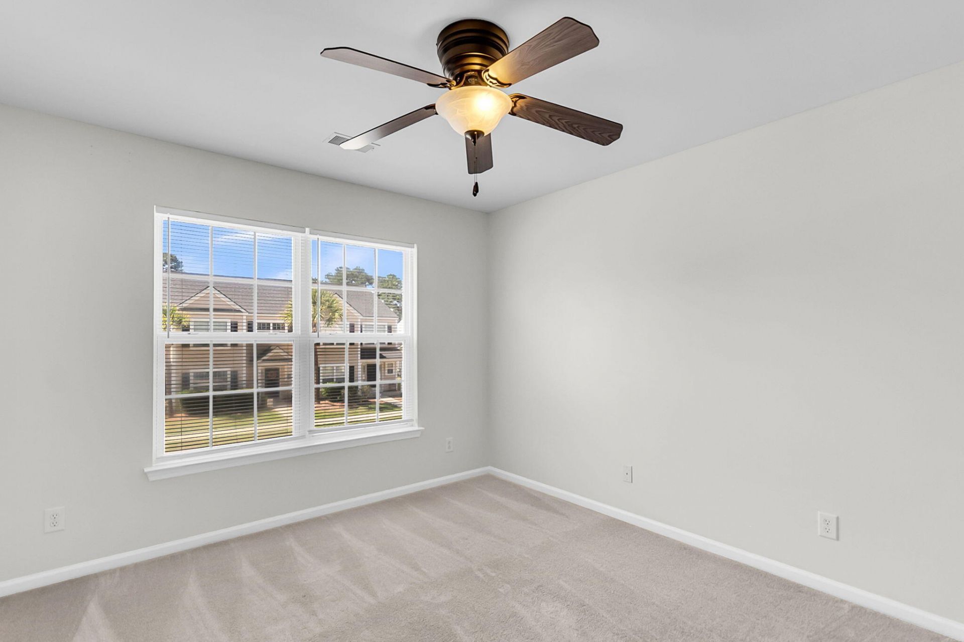 9126 Maple Grove Drive Photo 35