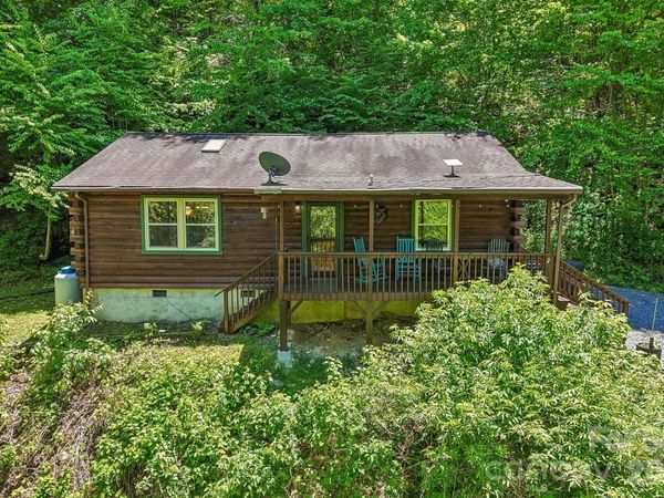152 Trails End Lane, Maggie Valley, NC 28751