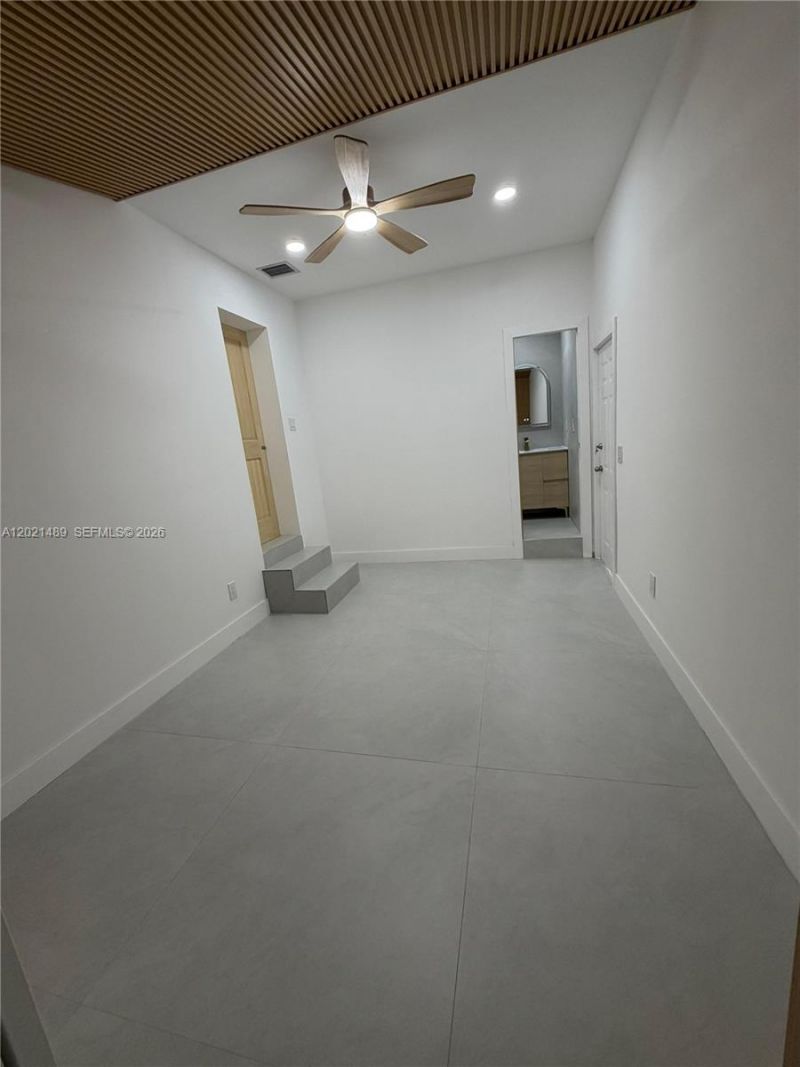 840 NW 67th St , Miami, FL 33150 Photo