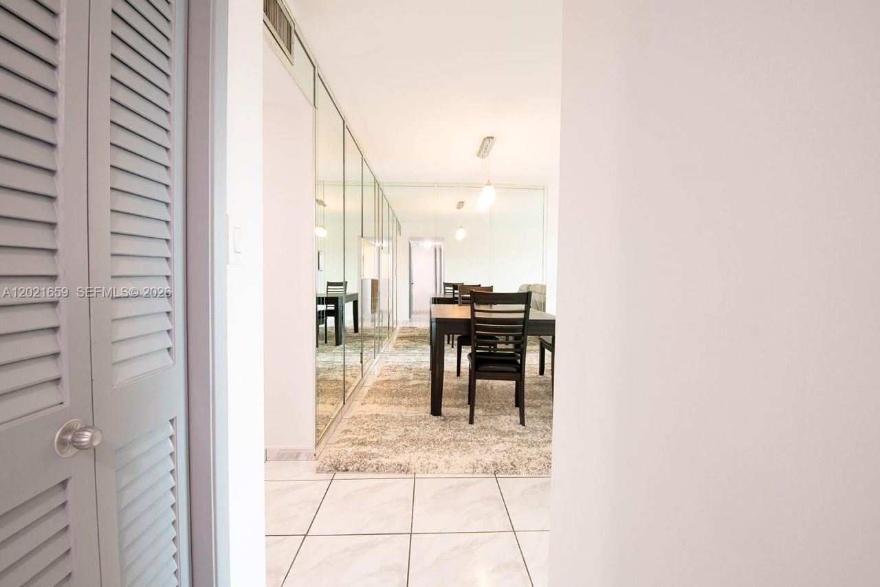 4650 Washington St, Unit 502, Hollywood, FL 33021 Photo