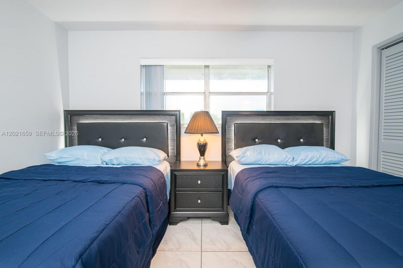 4650 Washington St, Unit 502, Hollywood, FL 33021 Photo