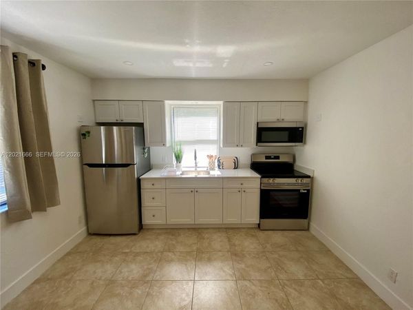 1112 N 61st Ter , Unit B, Hollywood, FL 33024