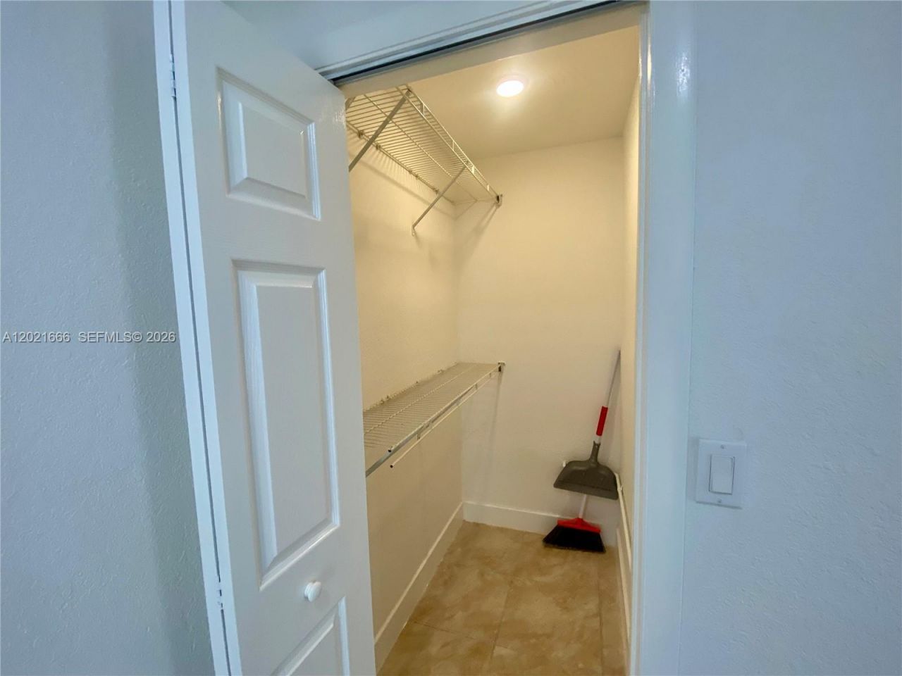 1112 N 61st Ter , Unit B, Hollywood, FL 33024 Photo
