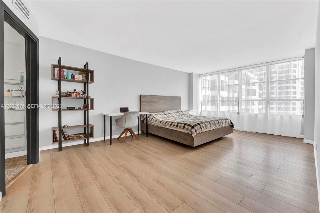 600 Three Islands Blvd, Unit 1615, Hallandale Beach, FL 33009 Photo