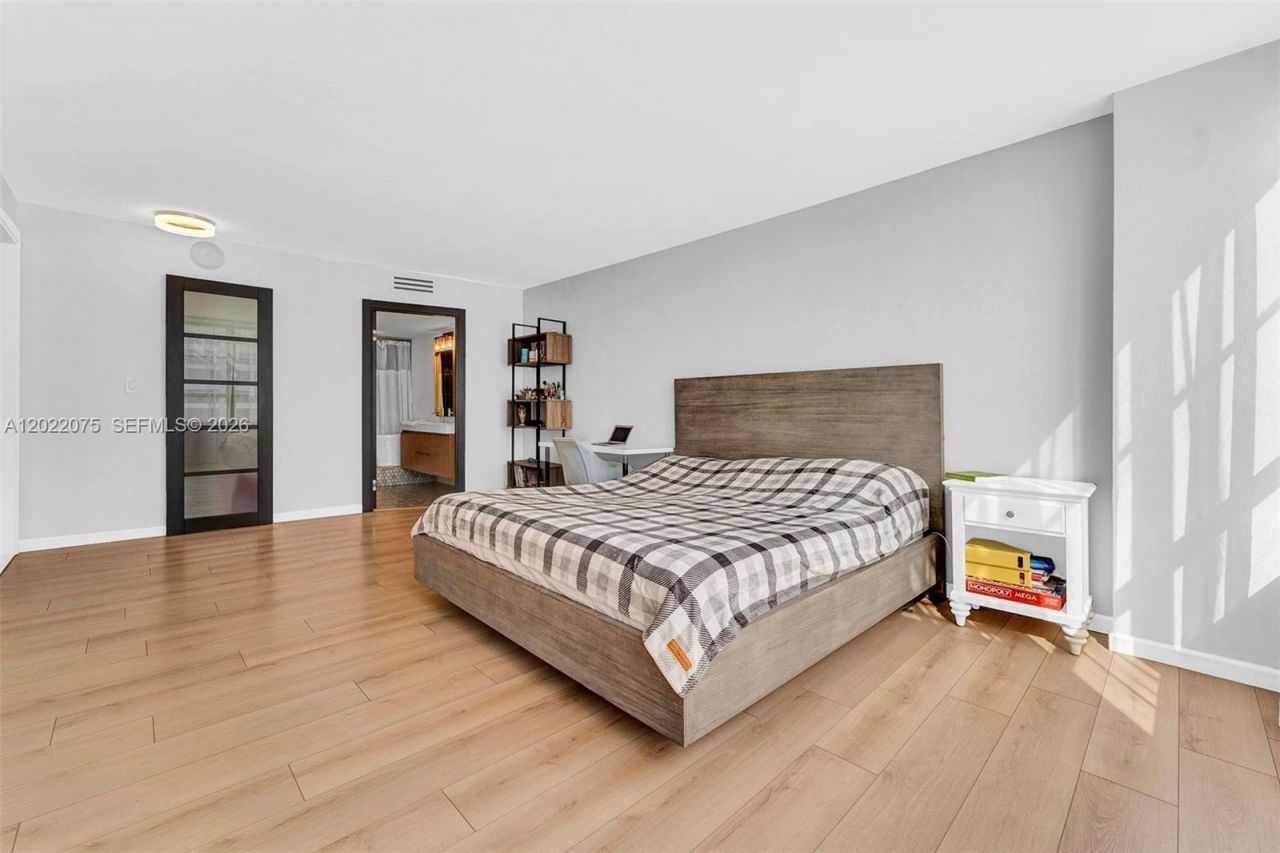 600 Three Islands Blvd, Unit 1615, Hallandale Beach, FL 33009 Photo