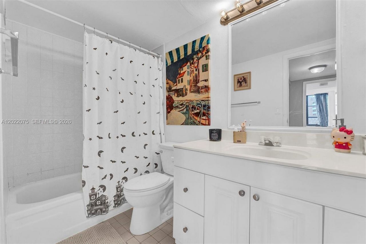 600 Three Islands Blvd, Unit 1615, Hallandale Beach, FL 33009 Photo