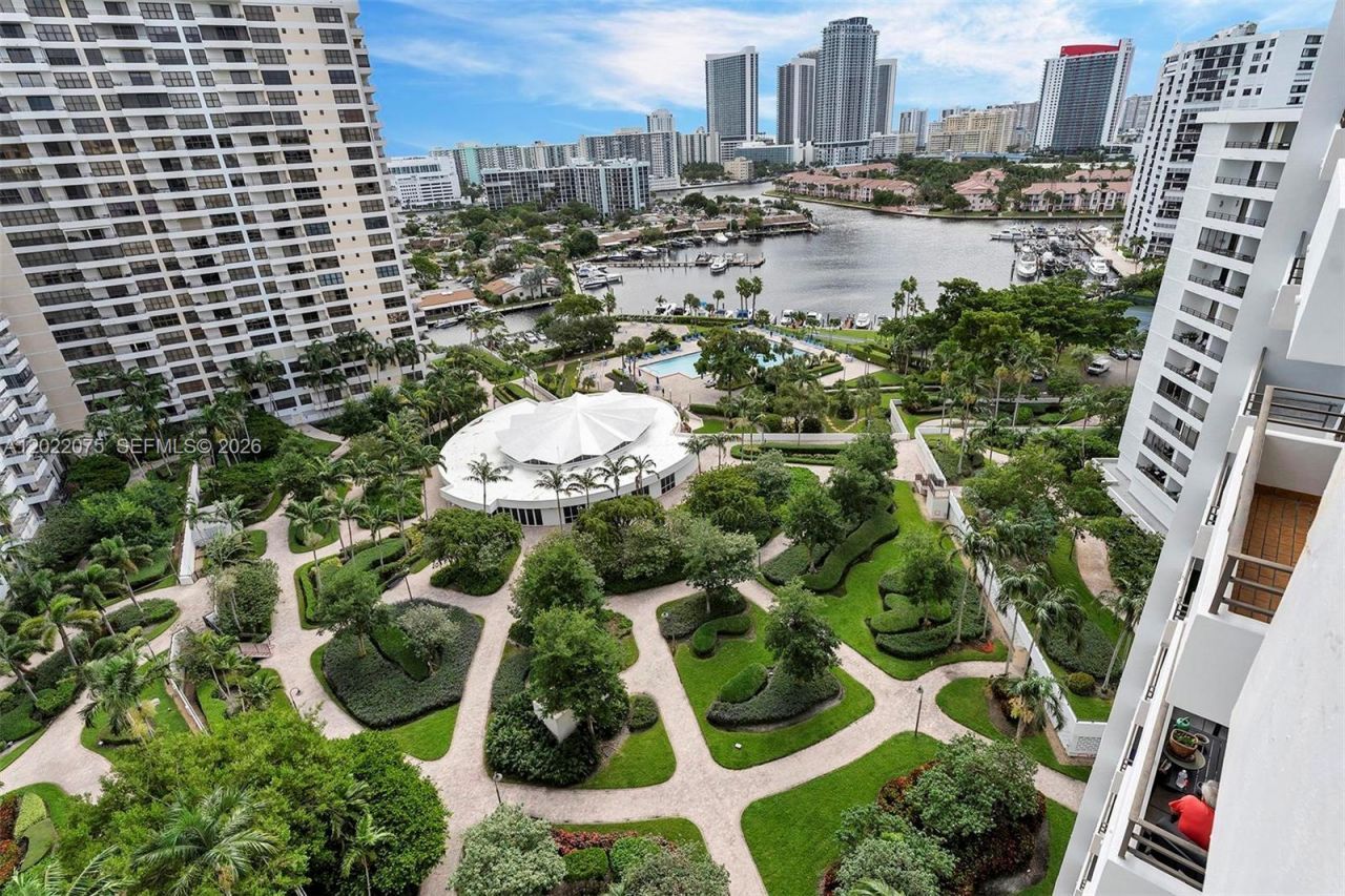 600 Three Islands Blvd, Unit 1615, Hallandale Beach, FL 33009 Photo