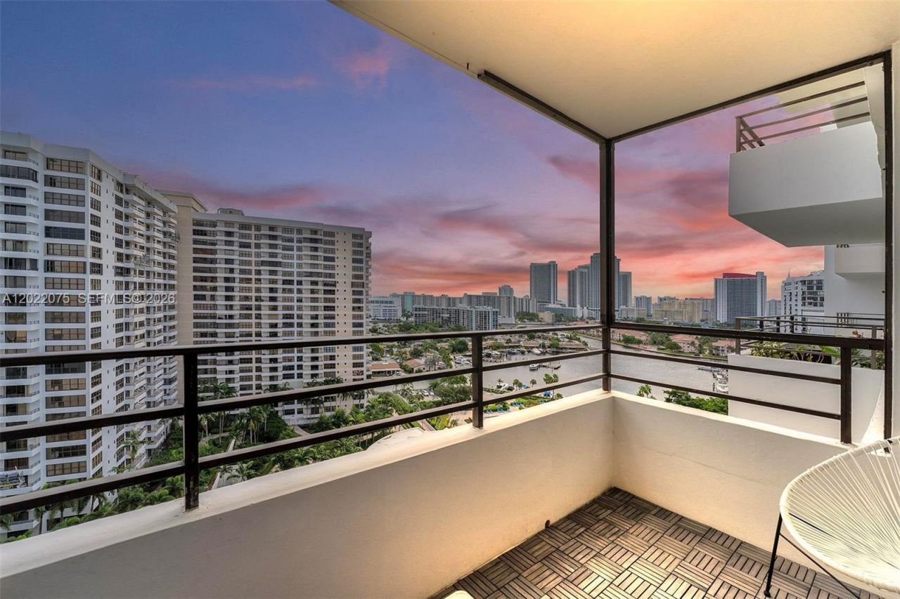 600 Three Islands Blvd, Unit 1615, Hallandale Beach, FL 33009 Photo