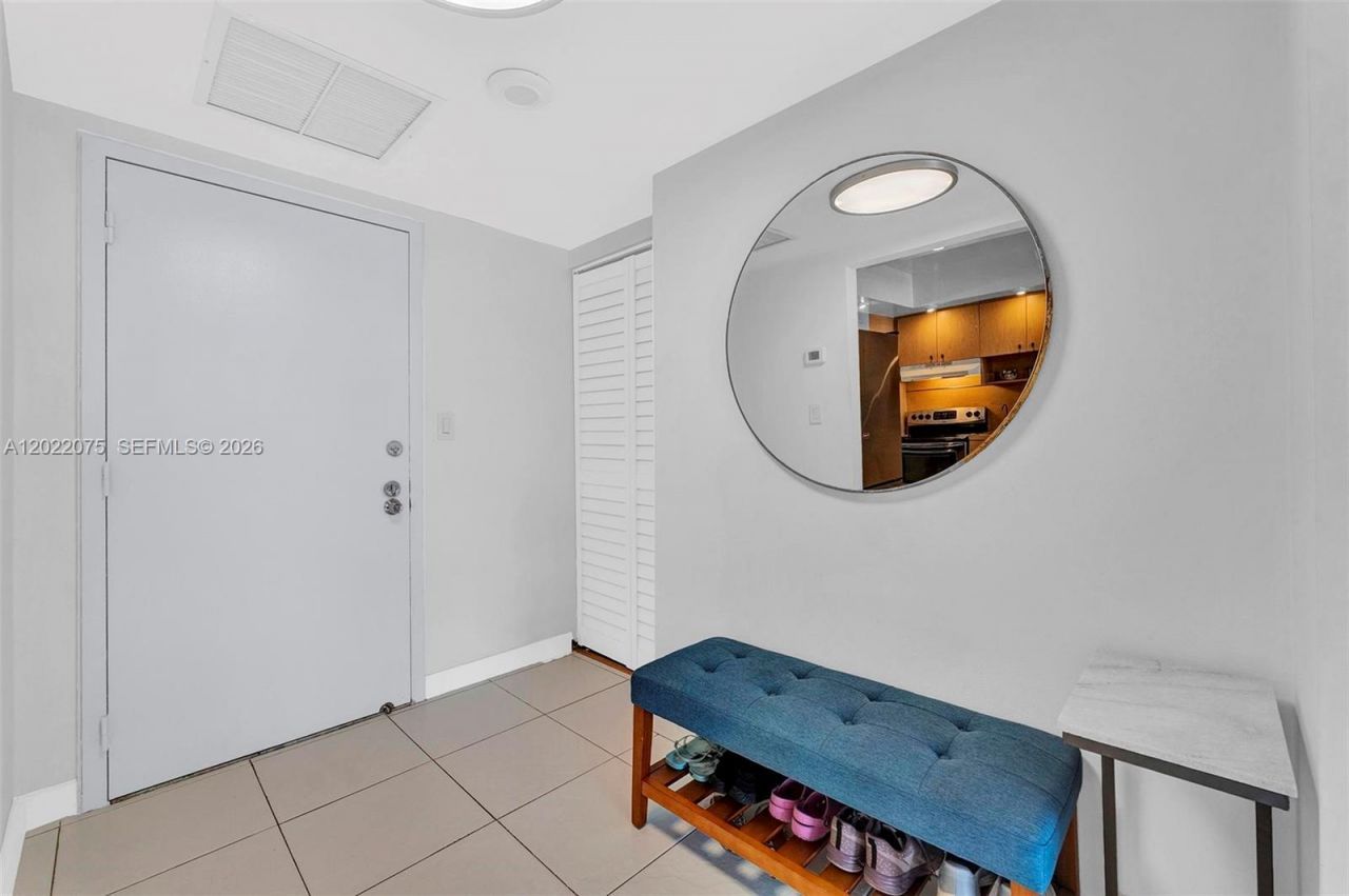600 Three Islands Blvd, Unit 1615, Hallandale Beach, FL 33009 Photo