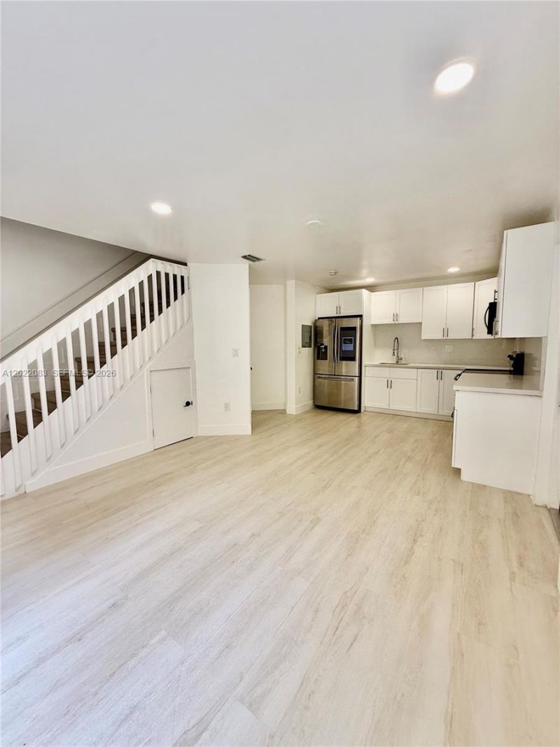 2652 SW 34th Ave, Unit REAR, Miami, FL 33133 Photo