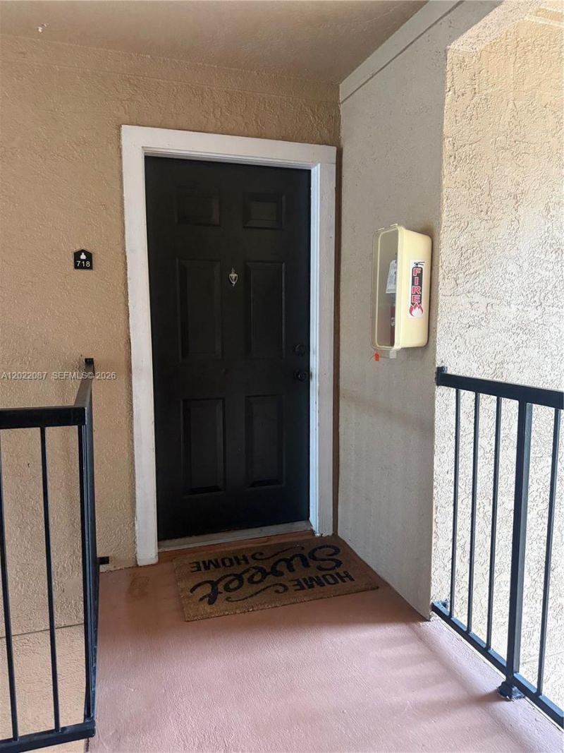 15689 SW 106th Ln , Unit 718, Miami, FL 33196 Photo