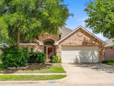 8008 Paloverde Drive, Fort Worth, TX 76137
