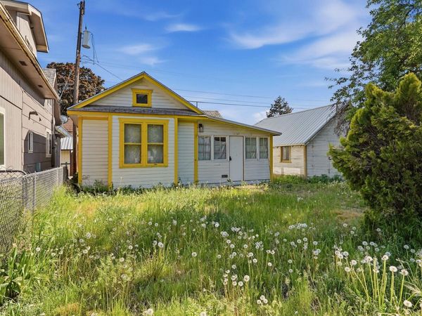 1127 W. Gordon Ave, Spokane, WA 99205