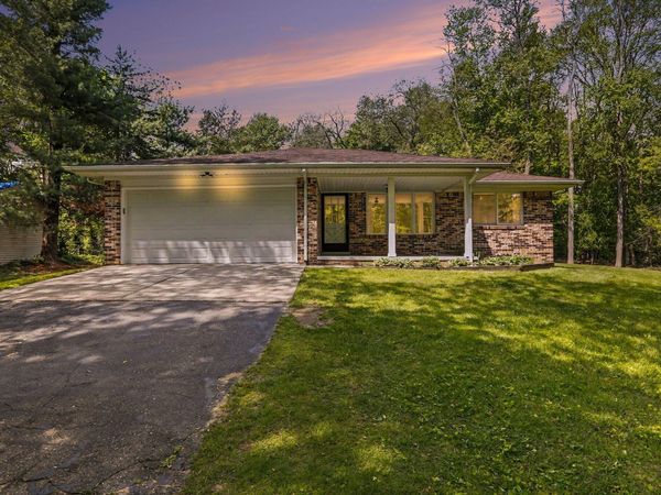9610 Hamburg Court, Brighton, MI 48116