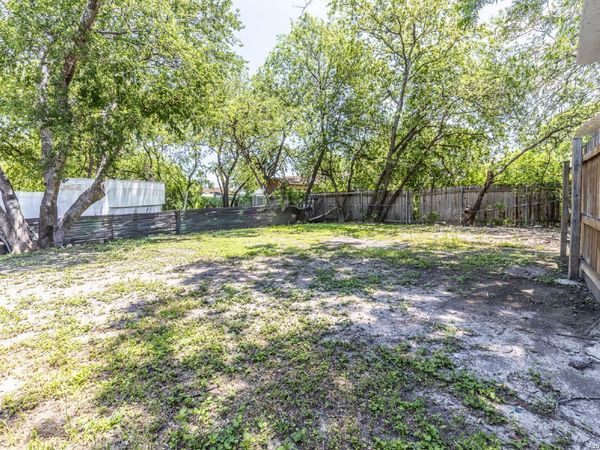 2110 Jupiter St, San Antonio, TX 78226