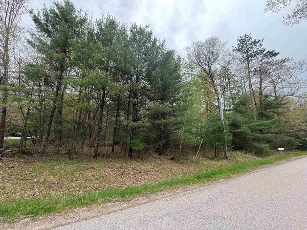 SHORE DRIVE, Marinette, WI 54143