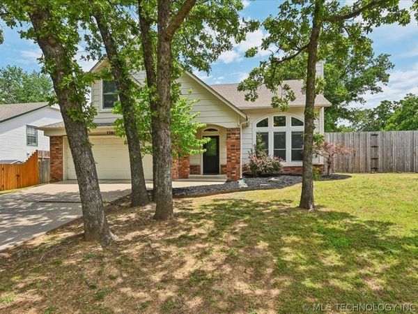 7301 W 36th Street , Tulsa, OK 74107