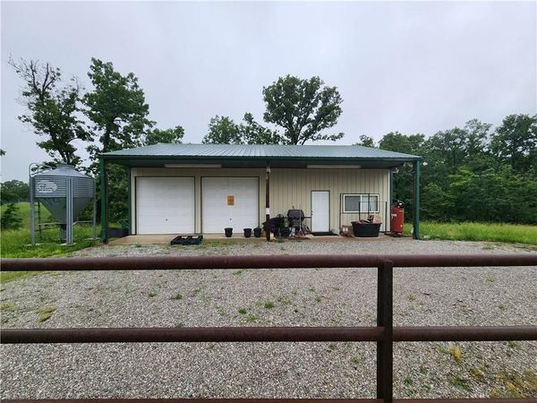 10909 7 Highway, Clinton, MO 64735