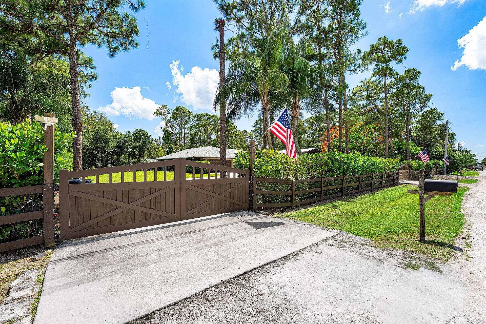 13530 N 59th Ct Court N, The Acreage, FL 33411 Photo