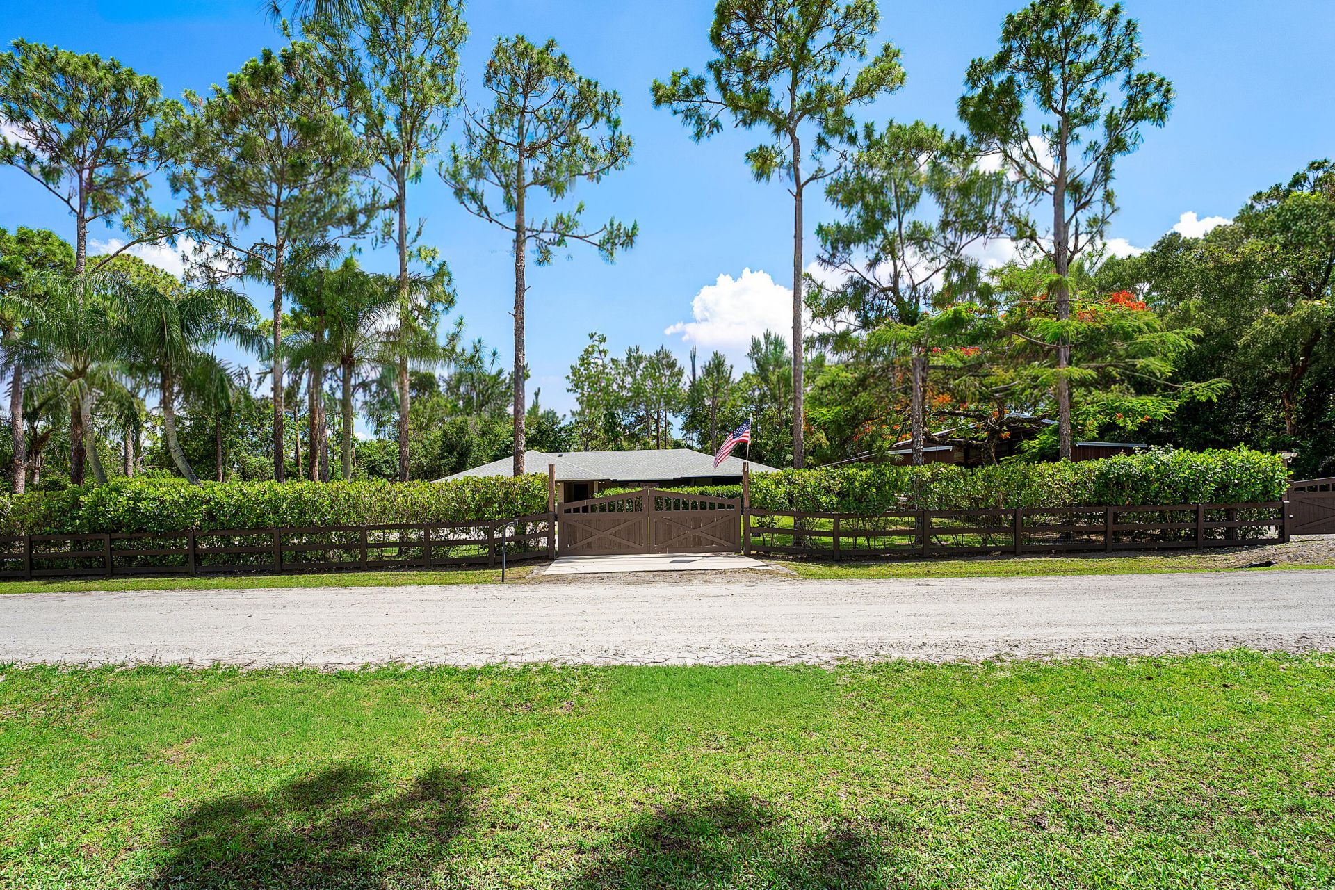 13530 N 59th Ct Court N, The Acreage, FL 33411 Photo