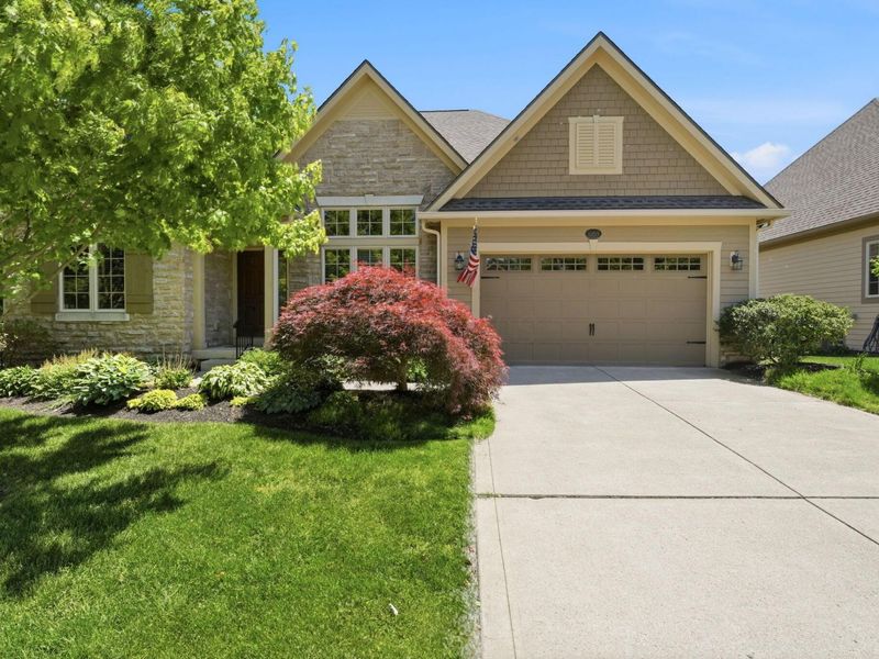 1059 Kempton Run Drive, Columbus, OH 43235 Photo 2