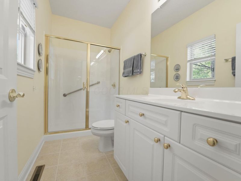 1059 Kempton Run Drive, Columbus, OH 43235 Photo 40