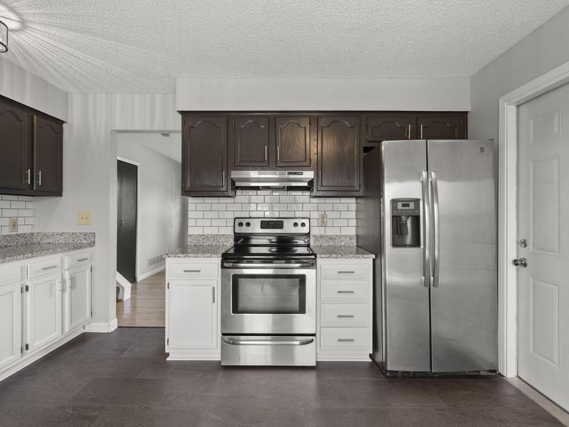 3026 Elspeth Court, Columbus, OH 43231 Photo 11