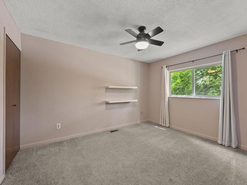 3026 Elspeth Court, Columbus, OH 43231 Photo 16